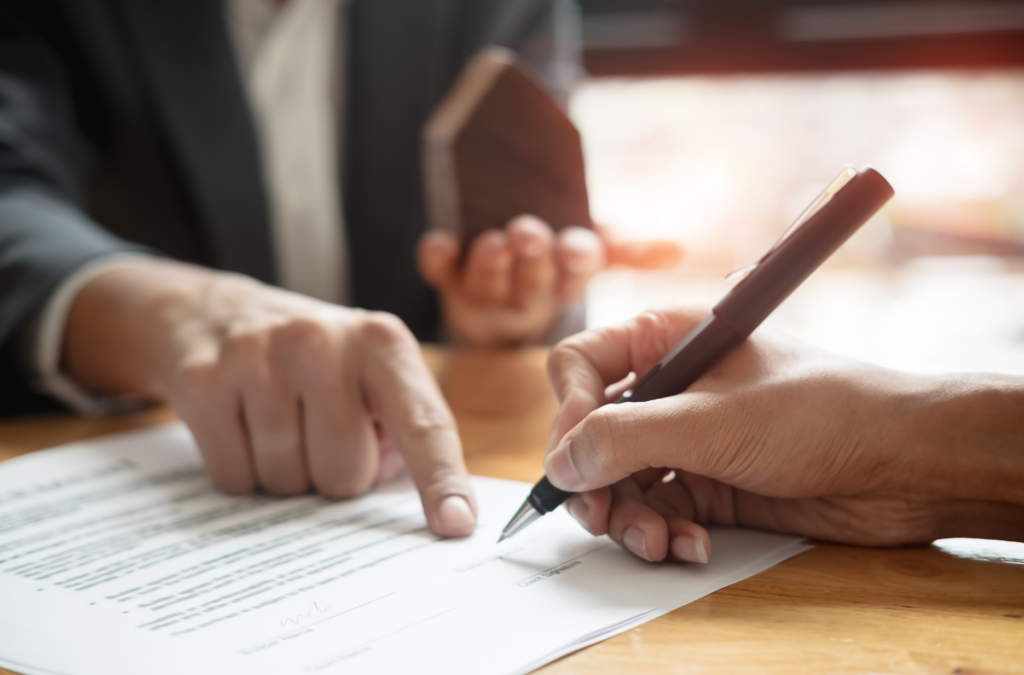 Wat elke uitgever moet weten vóór het vernieuwen van hun printcontract